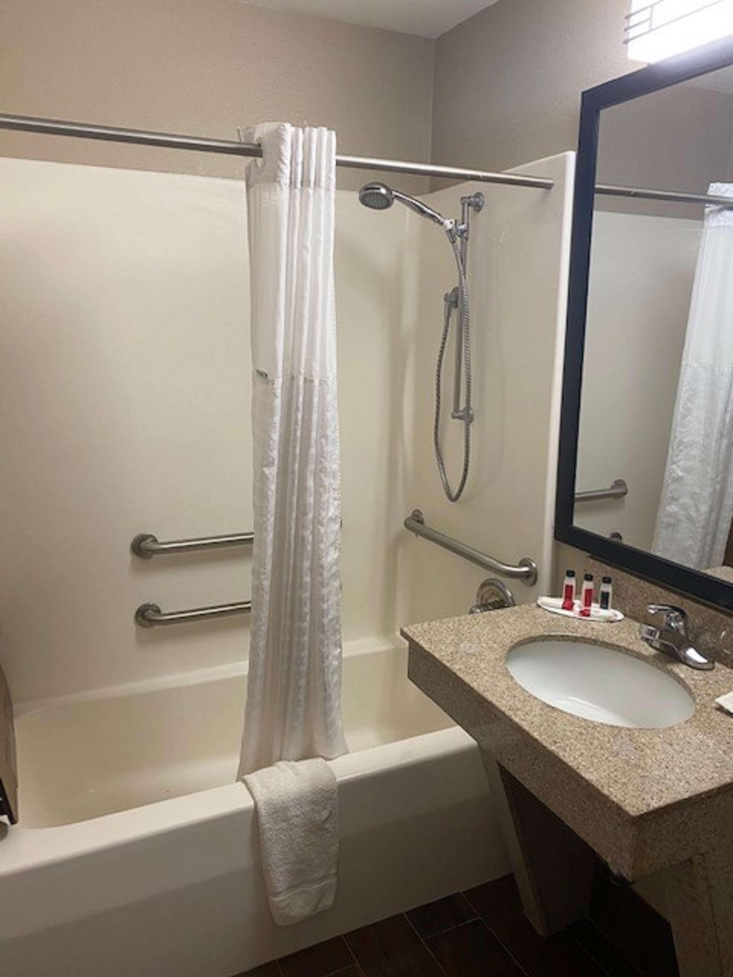 Surestay Hotel By Best Western Alexandria Airport Екстер'єр фото