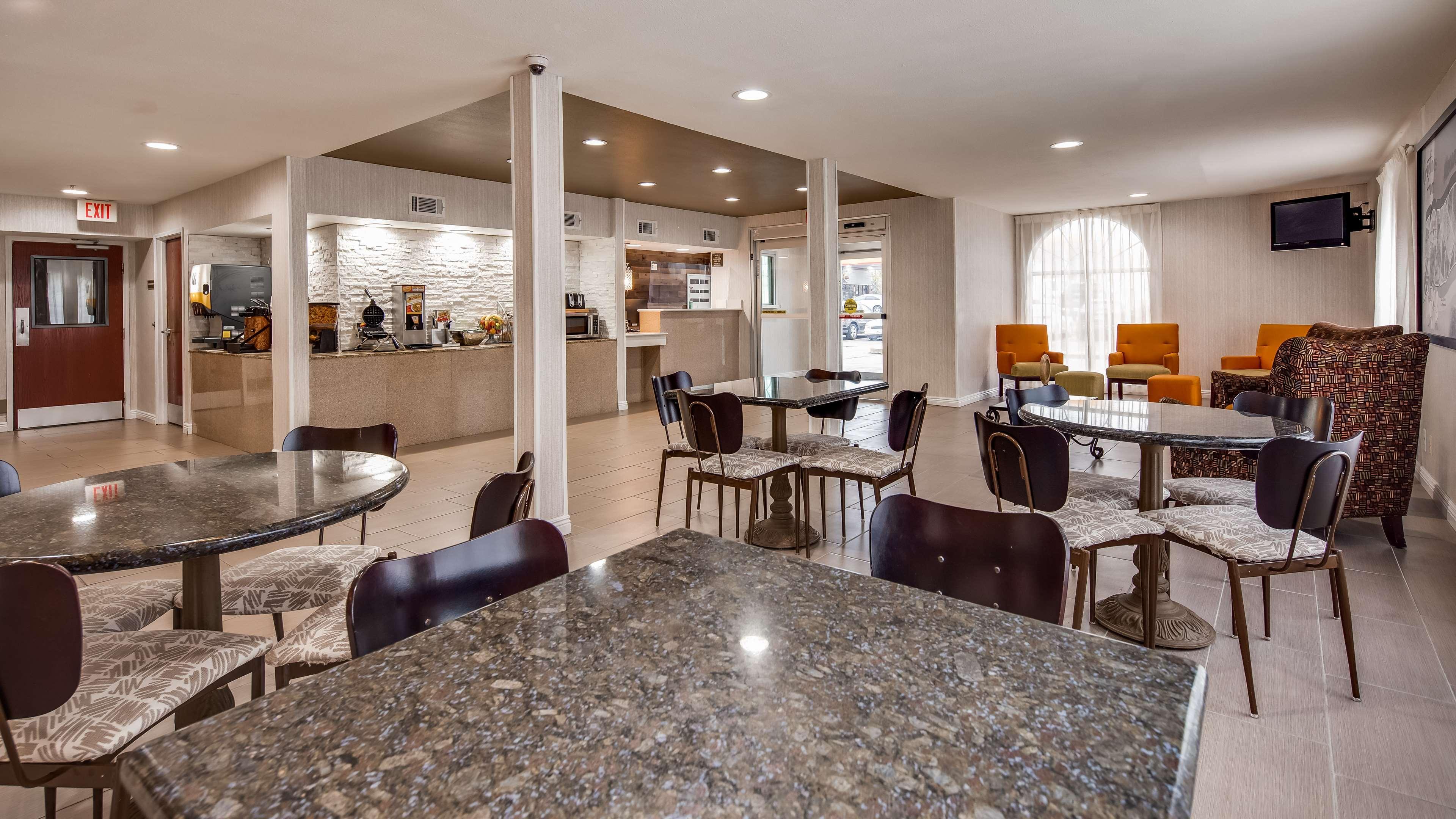 Surestay Hotel By Best Western Alexandria Airport Екстер'єр фото